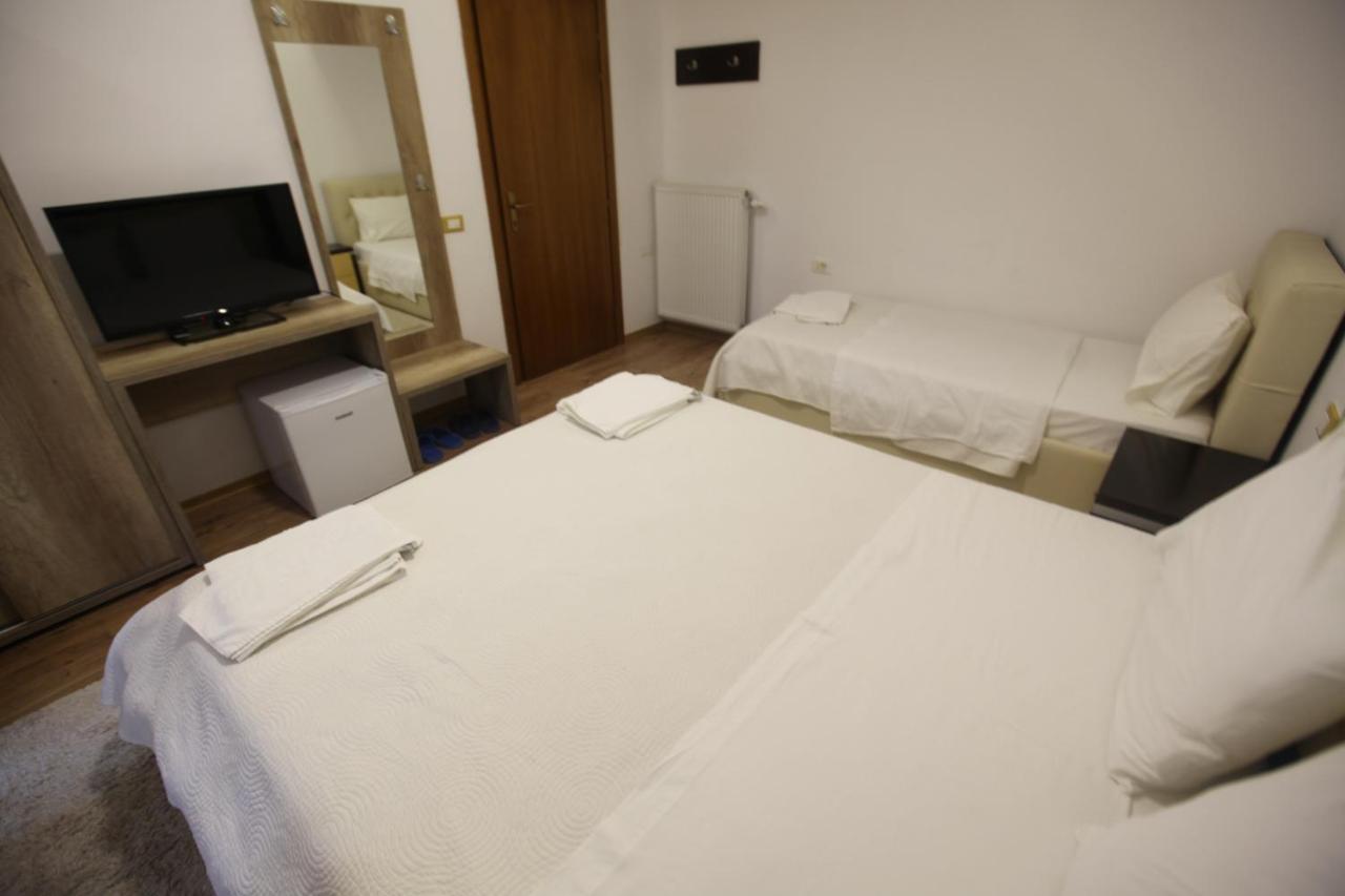 Hotel Sofo Dukat Buitenkant foto