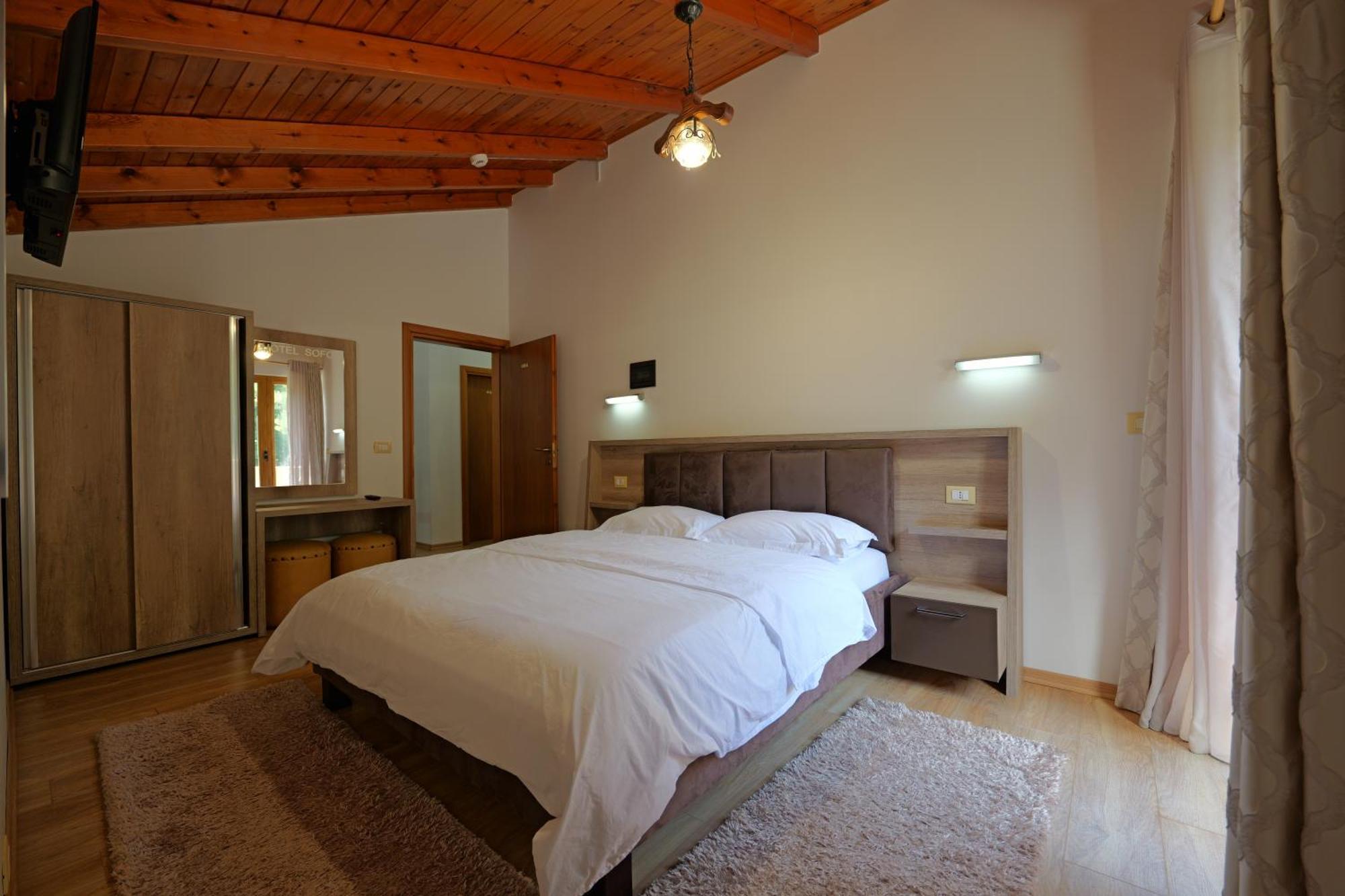 Hotel Sofo Dukat Buitenkant foto