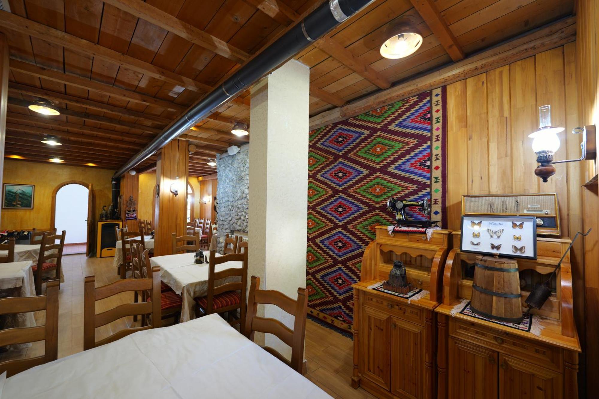 Hotel Sofo Dukat Buitenkant foto