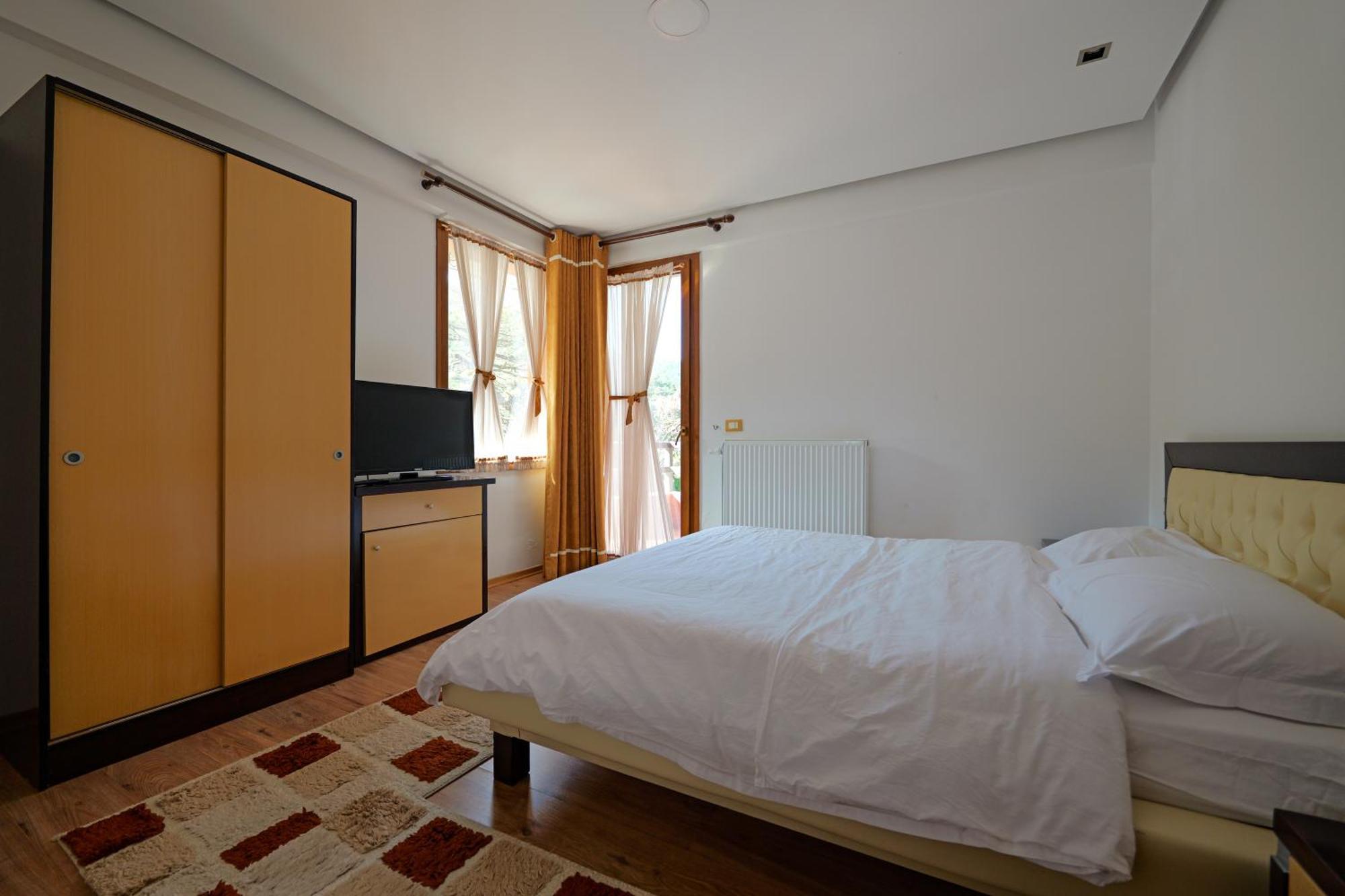 Hotel Sofo Dukat Buitenkant foto