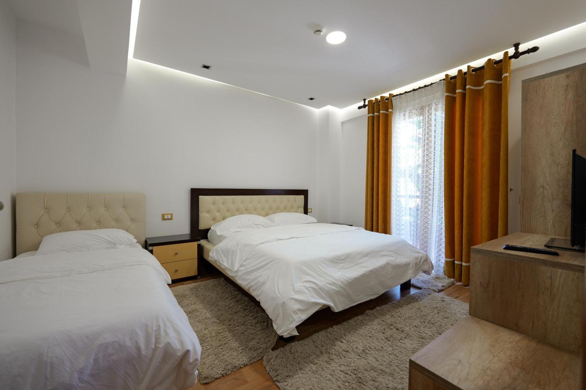 Hotel Sofo Dukat Buitenkant foto