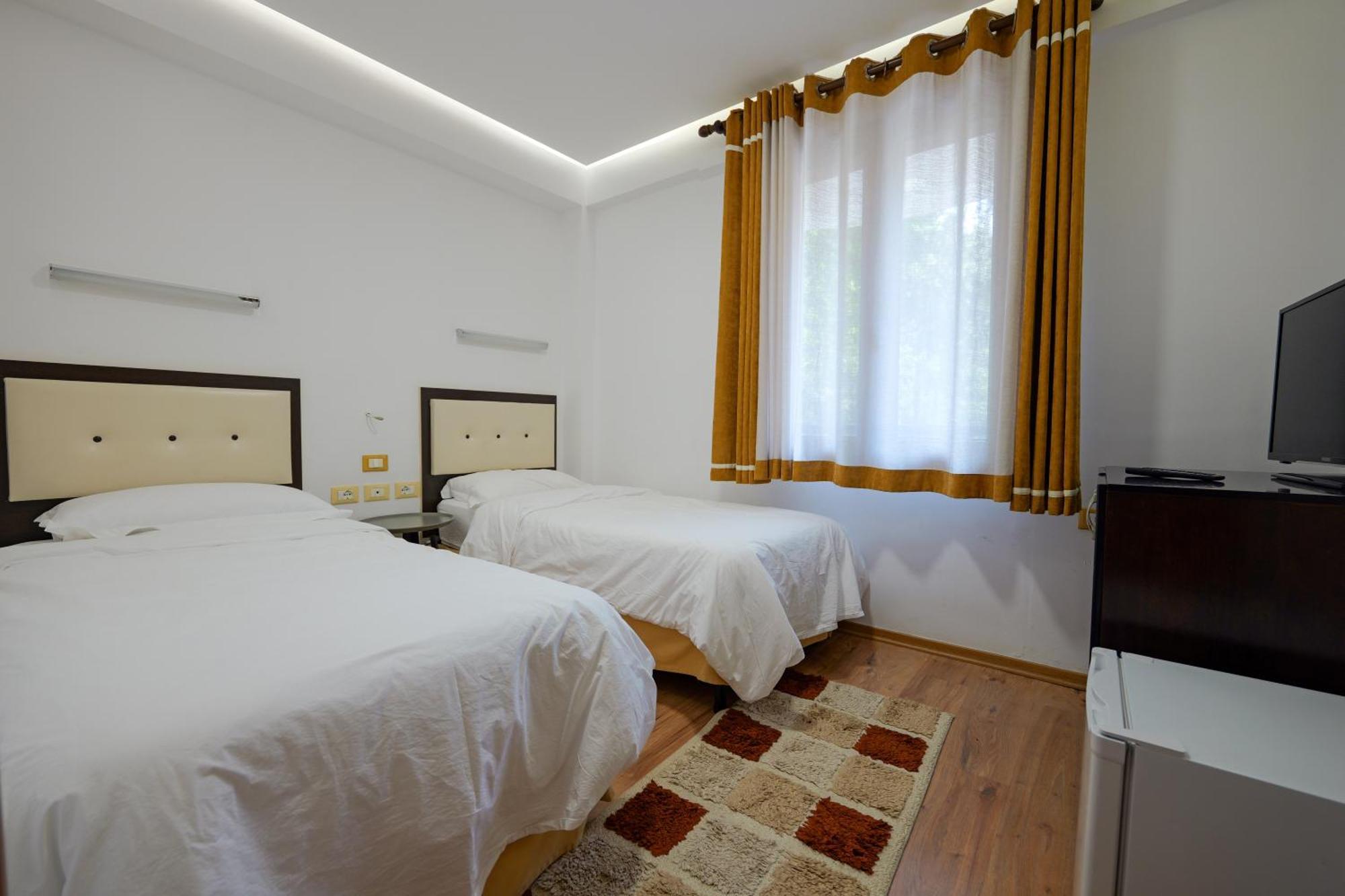 Hotel Sofo Dukat Buitenkant foto